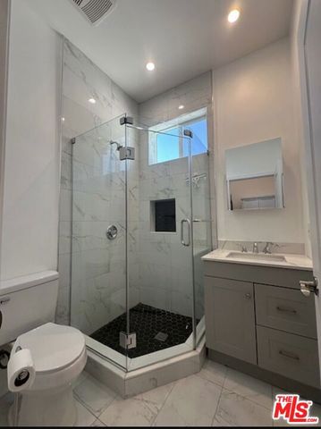 10937 Whitaker Avenue, Granada Hills (los Angeles), CA 91344