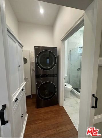 10937 Whitaker Avenue, Granada Hills (los Angeles), CA 91344