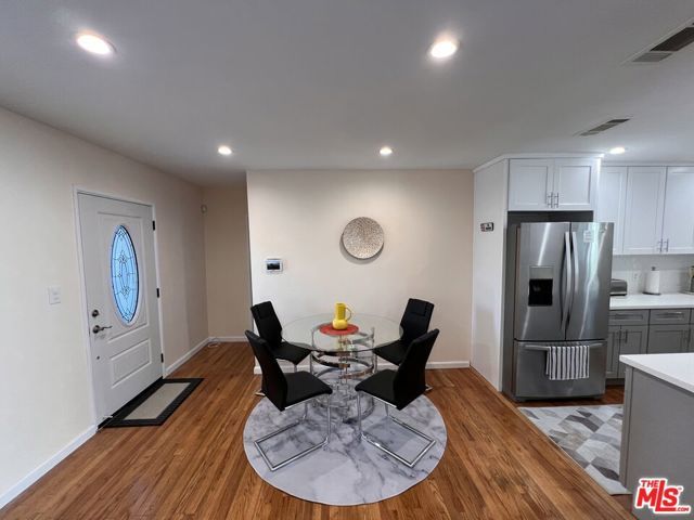 10937 Whitaker Avenue, Granada Hills (los Angeles), CA 91344