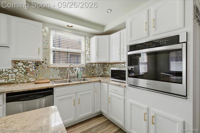 5511 W Outer Drive, Detroit, MI 48235