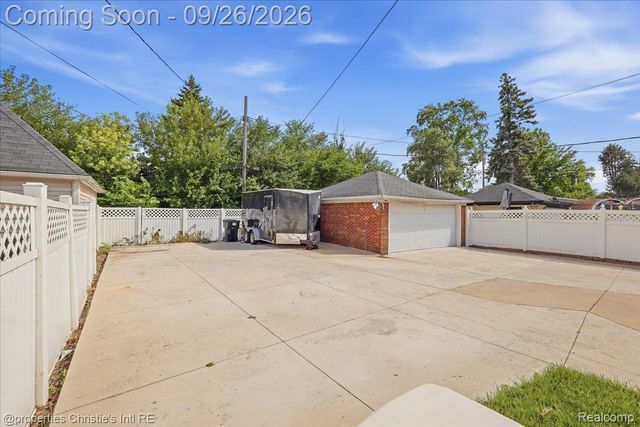 5511 W Outer Drive, Detroit, MI 48235