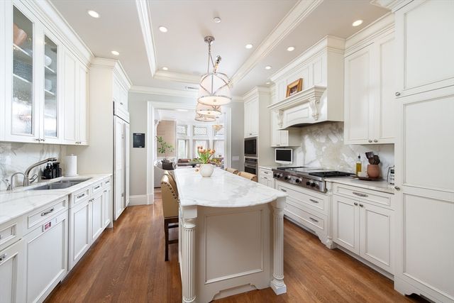 304 Commonwealth Ave PH, Boston, MA 02115