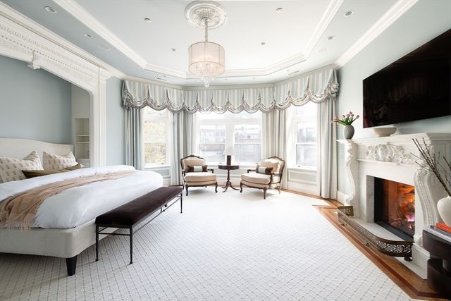 304 Commonwealth Ave PH, Boston, MA 02115