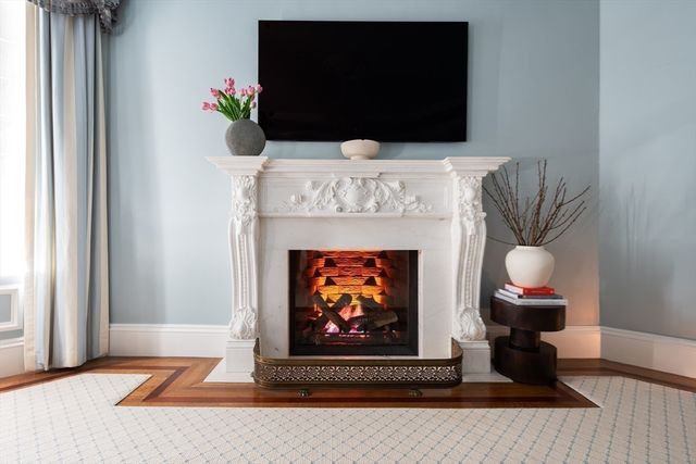 304 Commonwealth Ave PH, Boston, MA 02115