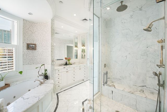 304 Commonwealth Ave PH, Boston, MA 02115