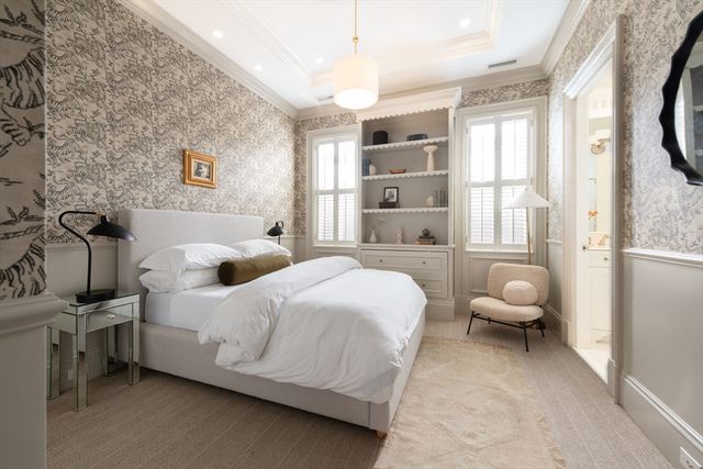 304 Commonwealth Ave PH, Boston, MA 02115