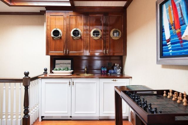 304 Commonwealth Ave PH, Boston, MA 02115