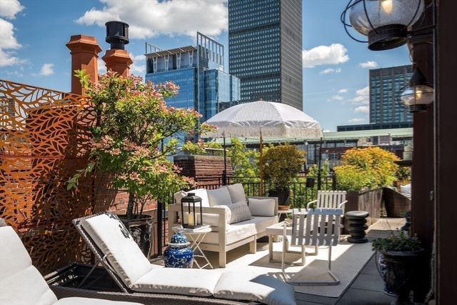 304 Commonwealth Ave PH, Boston, MA 02115