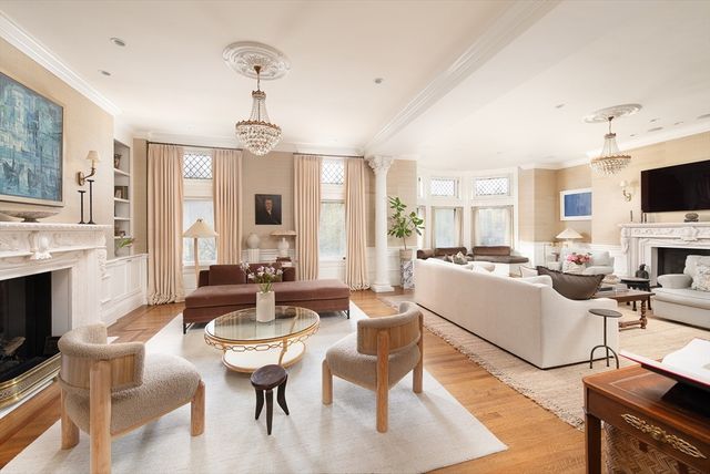 304 Commonwealth Ave PH, Boston, MA 02115