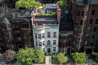 304 Commonwealth Ave PH, Boston, MA 02115