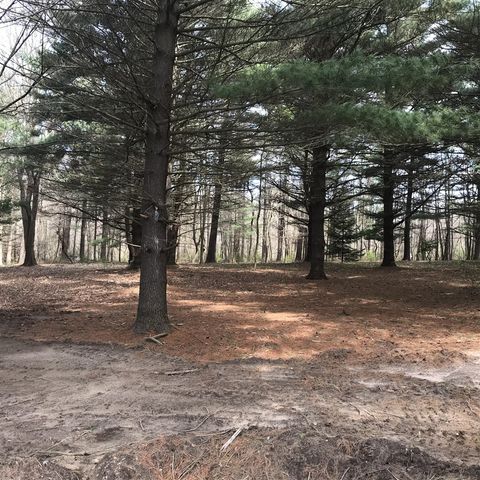 7087 Creekwood Drive, South Haven, MI 49090
