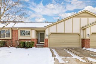 41816 Greenwood Lane, Clinton Township, MI 48038