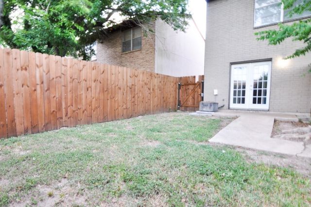 2912 Prairie Flower Circle D, Bryan, TX 77802