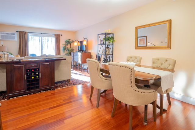 265 Edward J Roy Dr Unit 325, Manchester, NH 03104