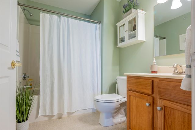 265 Edward J Roy Dr Unit 325, Manchester, NH 03104