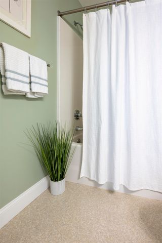 265 Edward J Roy Dr Unit 325, Manchester, NH 03104