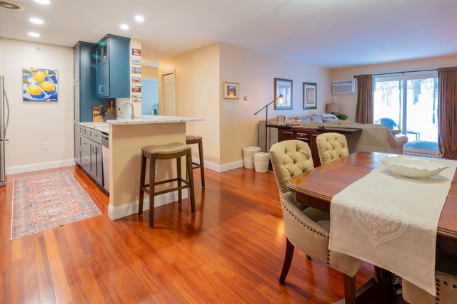 265 Edward J Roy Dr Unit 325, Manchester, NH 03104