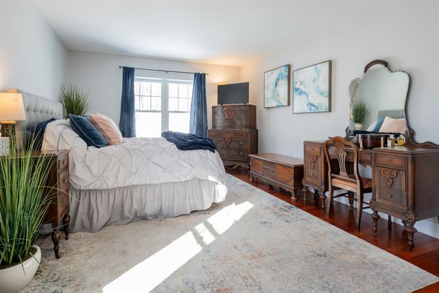 265 Edward J Roy Dr Unit 325, Manchester, NH 03104