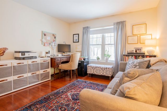 265 Edward J Roy Dr Unit 325, Manchester, NH 03104