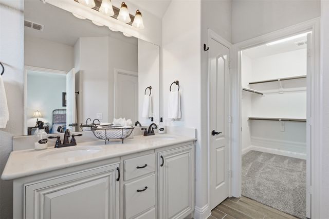 11800 Madrono Drive, Fort Worth, TX 76108