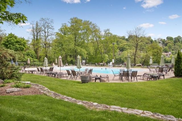 24 Leisure Way, Mohegan Lake, NY 10547