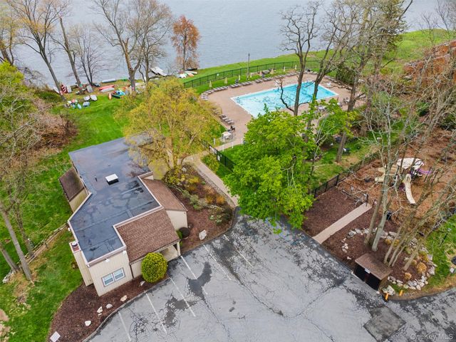 24 Leisure Way, Mohegan Lake, NY 10547