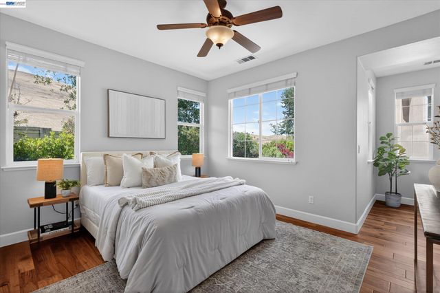 5880 Hillbrook Pl, Dublin, CA 94568