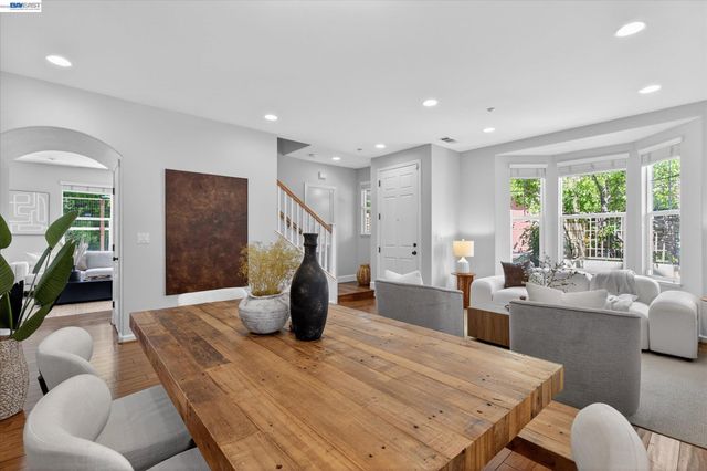 5880 Hillbrook Pl, Dublin, CA 94568