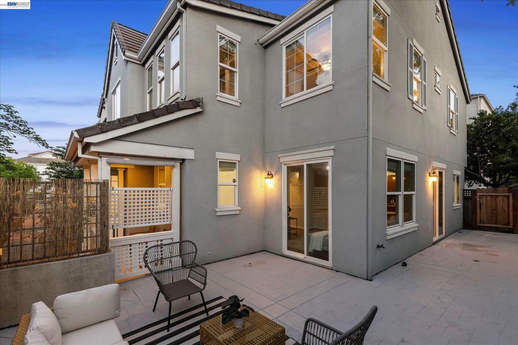 5880 Hillbrook Pl, Dublin, CA 94568