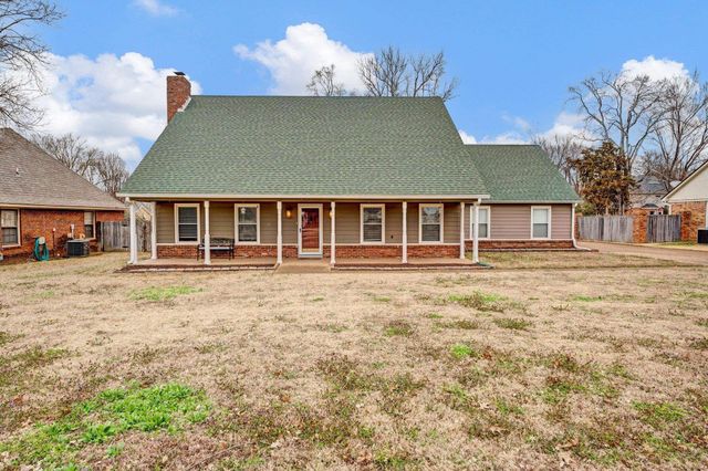 582 BRINSLEY DR, Collierville, TN 38017
