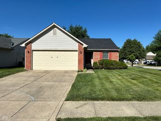 8410 Armistead Lane, Indianapolis, IN 46227