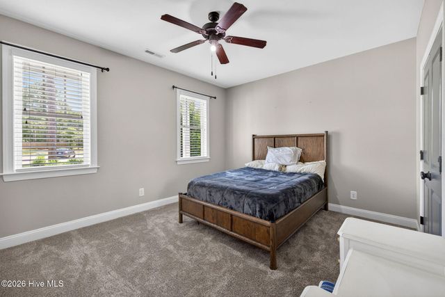 54 Stonegate Circle, Hampstead, NC 28443