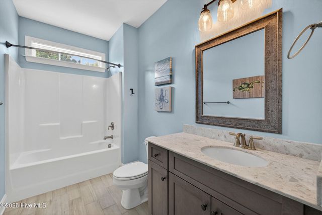 54 Stonegate Circle, Hampstead, NC 28443