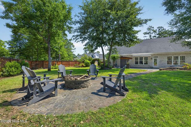 54 Stonegate Circle, Hampstead, NC 28443
