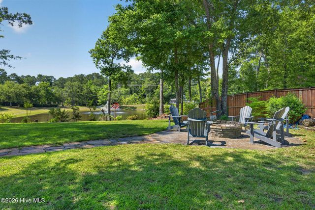 54 Stonegate Circle, Hampstead, NC 28443