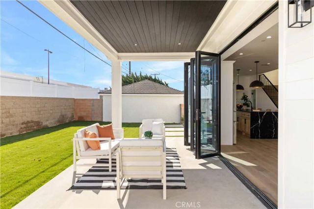 22002 Ocean Avenue, Torrance, CA 90503