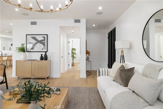 22002 Ocean Avenue, Torrance, CA 90503