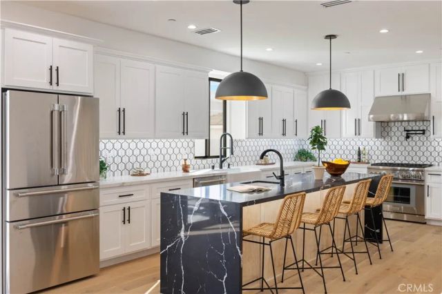 22002 Ocean Avenue, Torrance, CA 90503