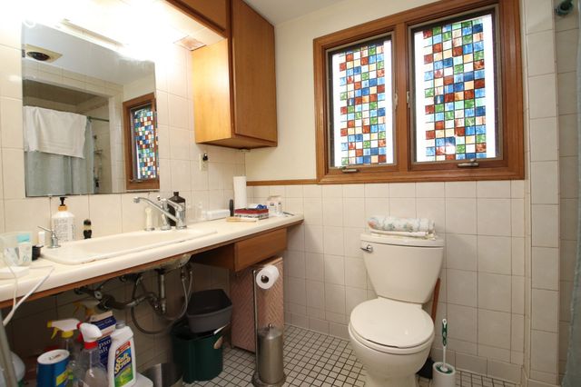 28 Wendell St, Saugus, MA 01906