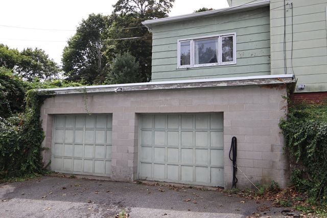 28 Wendell St, Saugus, MA 01906