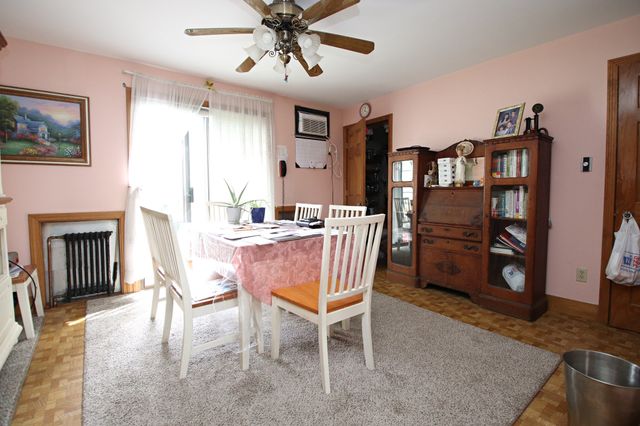 28 Wendell St, Saugus, MA 01906