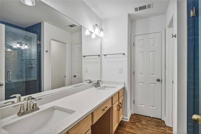 1979 HAMBURG CV, Memphis, TN 38016