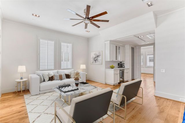 5219 Calle Cordoba Place, Houston, TX 77007