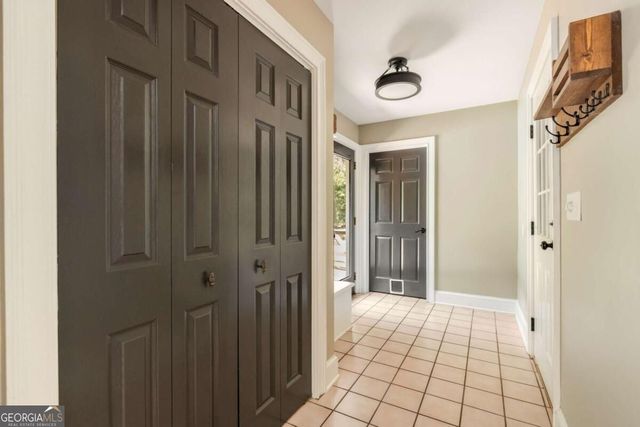 343 Brooks Woolsey Road, Fayetteville, GA 30215