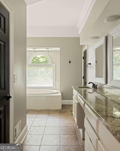 343 Brooks Woolsey Road, Fayetteville, GA 30215