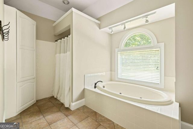 343 Brooks Woolsey Road, Fayetteville, GA 30215