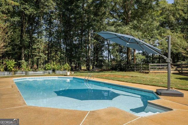 343 Brooks Woolsey Road, Fayetteville, GA 30215
