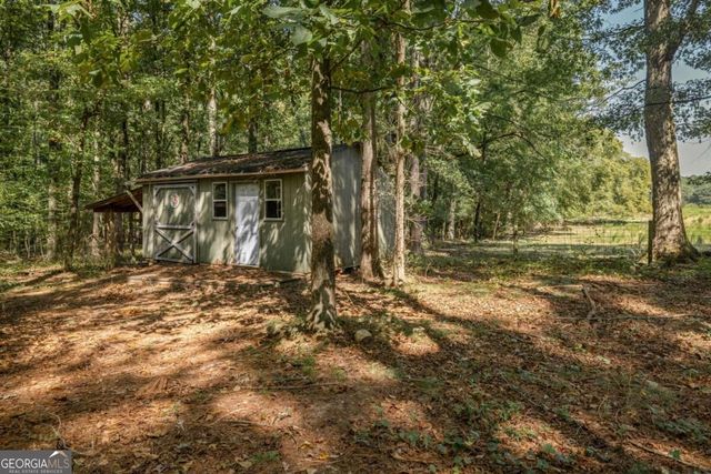 343 Brooks Woolsey Road, Fayetteville, GA 30215