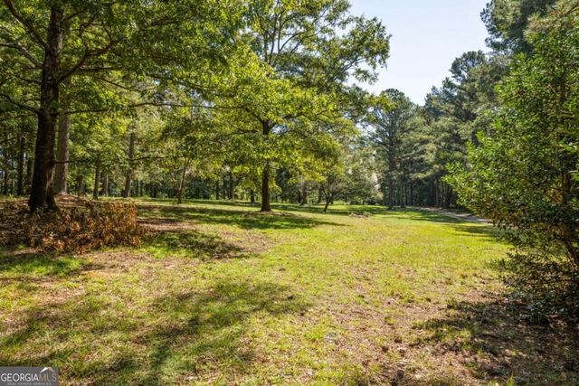 343 Brooks Woolsey Road, Fayetteville, GA 30215