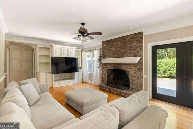 343 Brooks Woolsey Road, Fayetteville, GA 30215